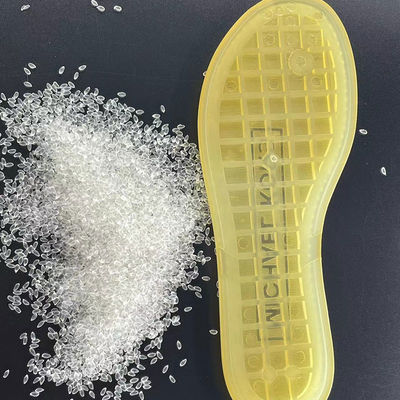 Granulés de TPU polyéther transparents offrant une haute résistance aux chocs et aux moisissures pour la fabrication d'équipements sportifs