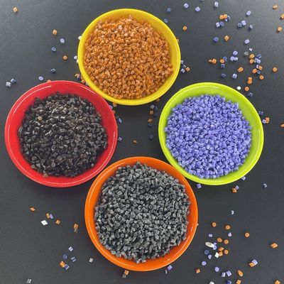 TPU de moulage par injection de couleur personnalisée Résistant à l'abrasion Bonne résistance chimique 500-700% allongement