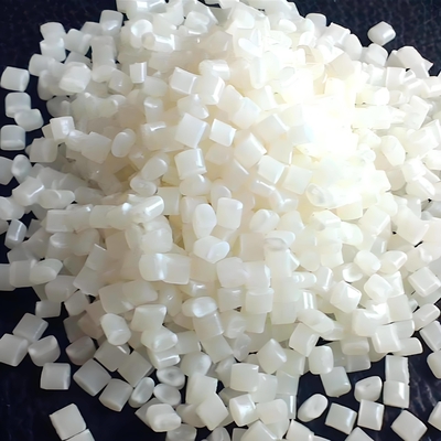 TPEEE Matériau de base pour l'industrie automobile Résistance exceptionnelle aux températures élevées Résistance à la fatigue supérieure à la flexibilité Élastomère de polyester thermoplastique
