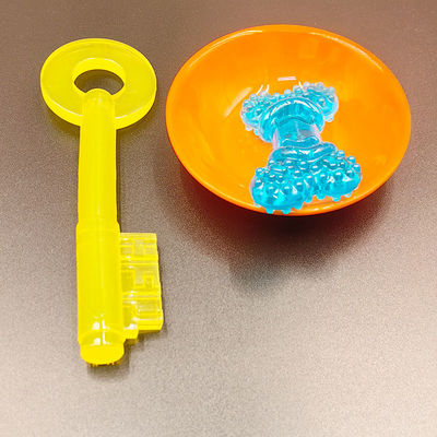 Matériau brut TPU transparent avec des performances compétitives, y compris une haute résistance à la chaleur et une ténacité renforcée pour l'industrie