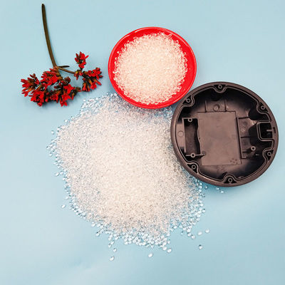Perles thermoplastiques moulables transparentes Granules de plastique industriel sans odeur