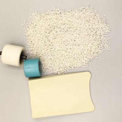 Pellets de polyuréthane résistant aux chocs Granule TPU flexible pour le moulage par injection