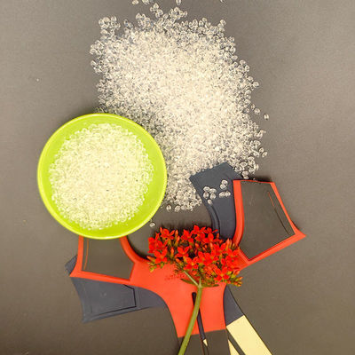 Matière première TPU respectueuse de l'environnement, granulés d'uréthane thermoplastique avec une haute résistance à la chaleur et aux chocs pour la fabrication