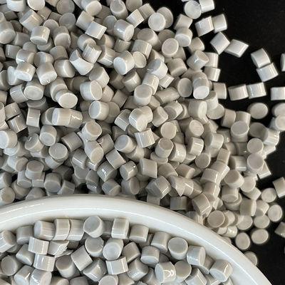 Des granulés de TPU assortis de couleur offrant des échantillons gratuits à des prix compétitifs et d'excellentes propriétés mécaniques pour l'industrie