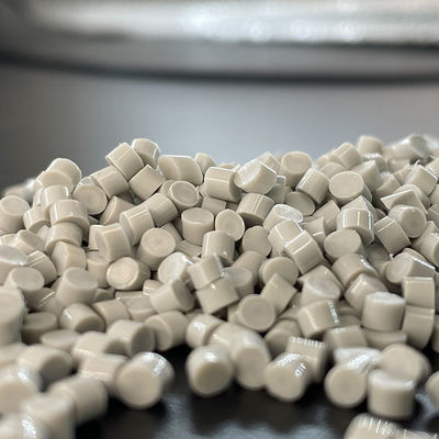 TPU de correspondance des couleurs conçu pour une résistance à l'usure et à l'hydrolyse élevée en matière de résistance à la traction dans les produits plastiques de moulage par injection