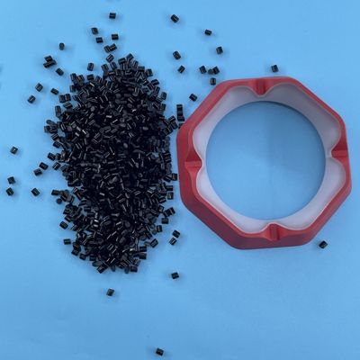Matériaux recyclés TPU Pellets de résine personnalisés de couleur noire Matériaux TPU pour roues à roulettes Casse téléphonique Composés électroniques