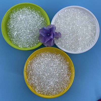Pellets thermoplastiques anti-flammes transparents résistant aux produits chimiques