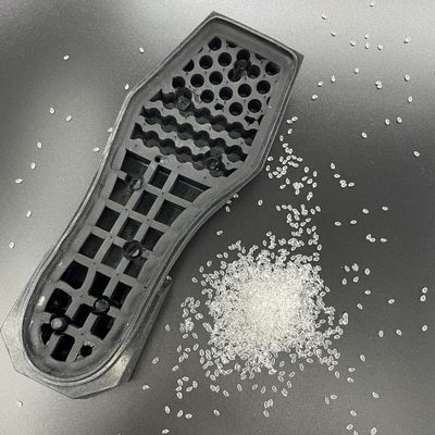 Formage par extrusion de granulés de polyuréthane à la côte A dureté 70