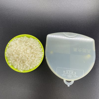 Matériau pour le moulage par extrusion de particules de résine de TPU