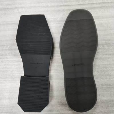 Prix de fabrication 55A-74D Dureté TPU Matière première Couleur d'origine Noir Couleur Rebond Résistance à l'usure pour semelles de chaussures