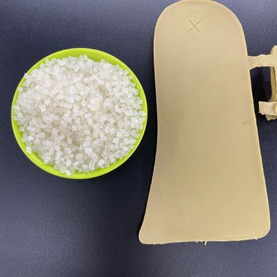 Les granulés de polyuréthane thermoplastique peuvent être modifiés avec un renforcement fibreux